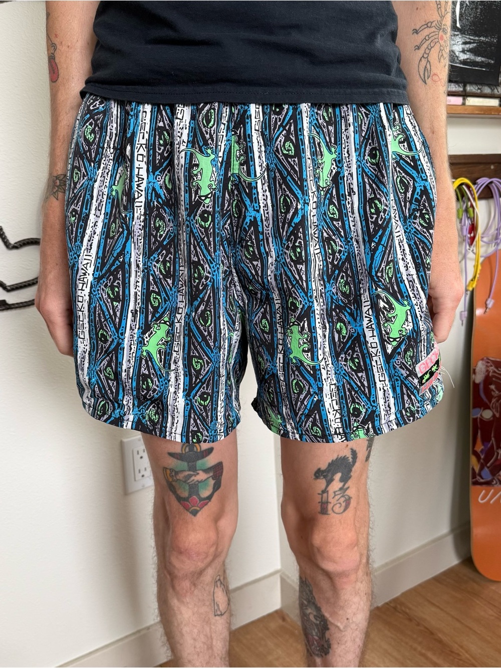 Gecko Hawaii 90's Blue Stripe Volleys Swim Shorts ~ Size XL
